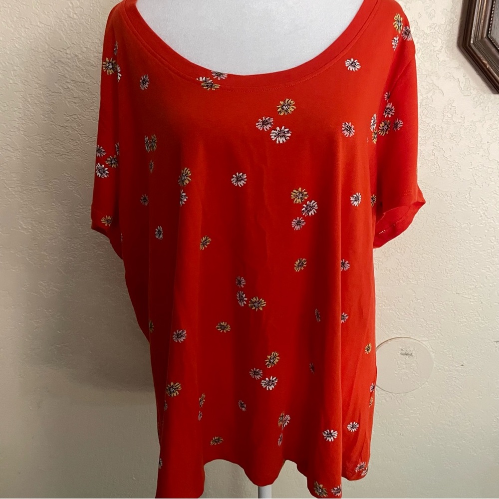 Style &Co fall shirt with daisy accents NWT